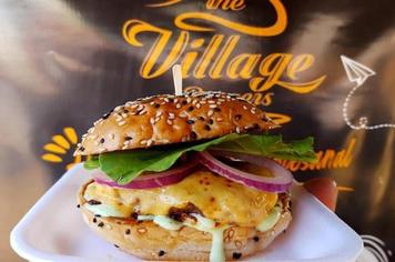 DOMINGO É DIA DE FEIRA GASTRONÔMICA! COM OPÇÕES DE PRATOS DELICIOSOS E LAZER