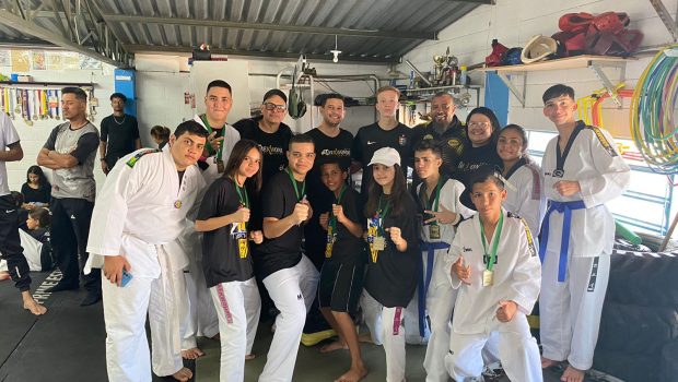 PROJETO AGUIA DOURADA DE TAEKWONDO CONQUISTOU 11 MEDALHAS DE OURO E 2 DE PRATA PARA VARGEM!