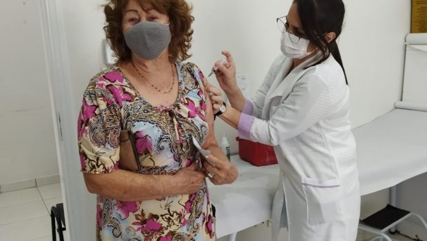 SÁBADO, DIA 08, FOI REALIZADA A VACINAÇÃO CONTRA INFLUENZA E PREVENÇÃO AO CÂNCER BUCAL