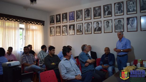 Prefeitos da região discutiram sobre resíduos sólidos urbanos