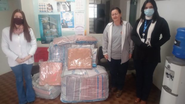 FUNDO SOCIAL RECEBE DOAÇÃO DE COBERTORES