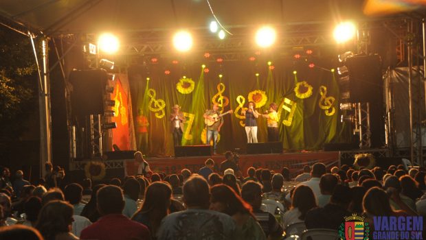 8º FESTIVAL DE MÚSICA SERTANEJA