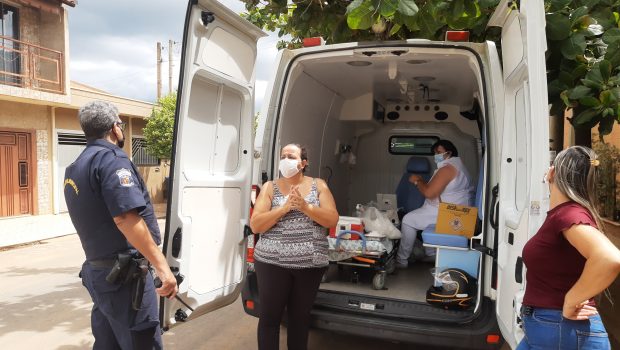 SAÚDE REALIZOU VACINA MOVÉL NO JARDIM SANTA MARTA