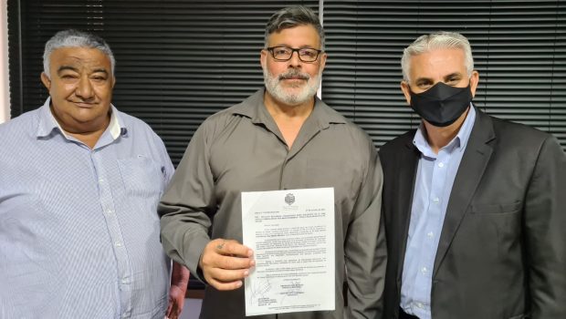 PREFEITO PARTICIPOU DE REUNIÃOCOM DEPUTADO ALEXANDRE FROTA QUE DESTINOU UMA EMENDA DE 275 MIL REAIS PARA MUNICÍPIO
