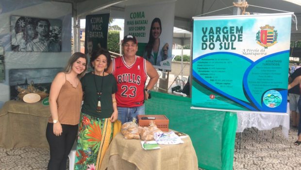 DEPARTAMENTO DE CULTURA PARTICIPA DA FEIRA REGIONAL DE TURISMO EM CACONDE