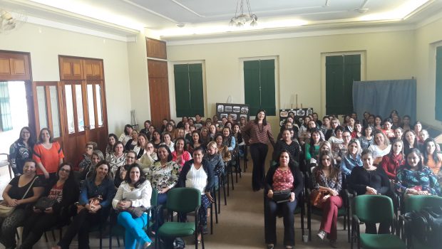 Educação promove capacitação de funcionários