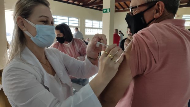 SÁBADO (11) FOI REALIZADA VACINAÇÃO DA 2ª DOSE PFIZER CONTRA COVID-19