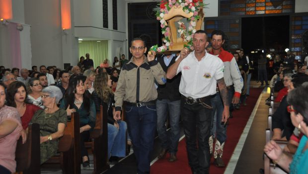 MISSA DOS ROMEIROS EMOCIONOU A TODOS