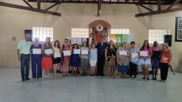 FORTALECENDO A FAMÍLIA ENCERRA OFICINAS COM CENTENAS DE PARTICIPANTES