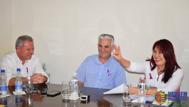 Deputada Keiko Ota visita o município
