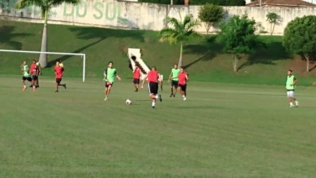 ESCOLINHA DE FUTEBOL SE PREPARA PARA A 22ª TAÇA INTERNACIONAL