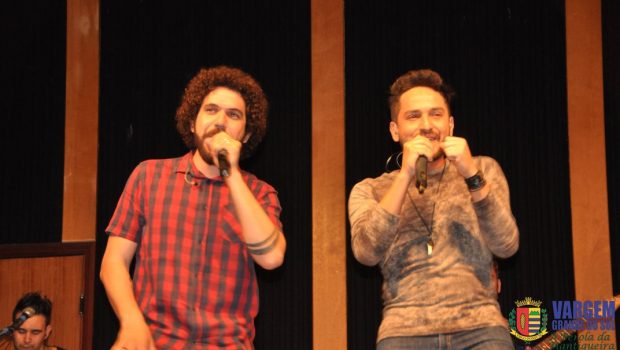 “Noite Caipira com Renato & Giovanelli” em clima de festa Junina