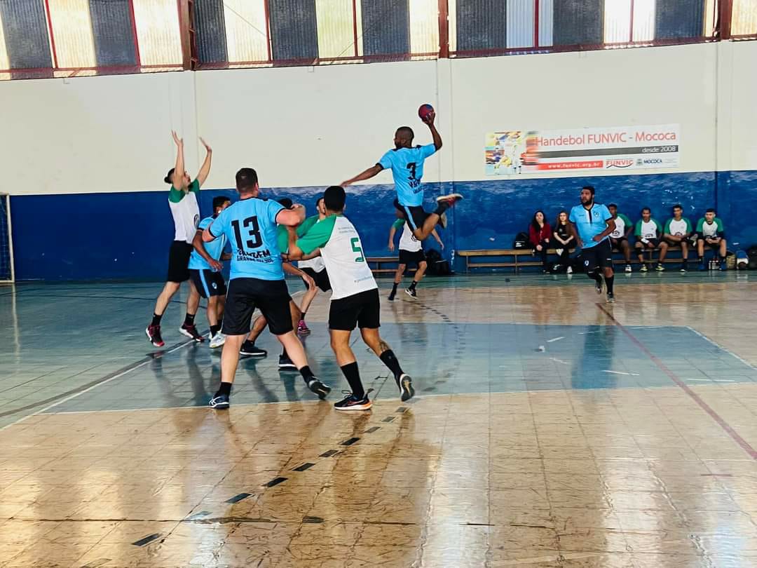 EQUIPE DE VARGEM DE HANDEBOL VOLTA A DISPUTAR NA LIGA DERLA JANDAIA