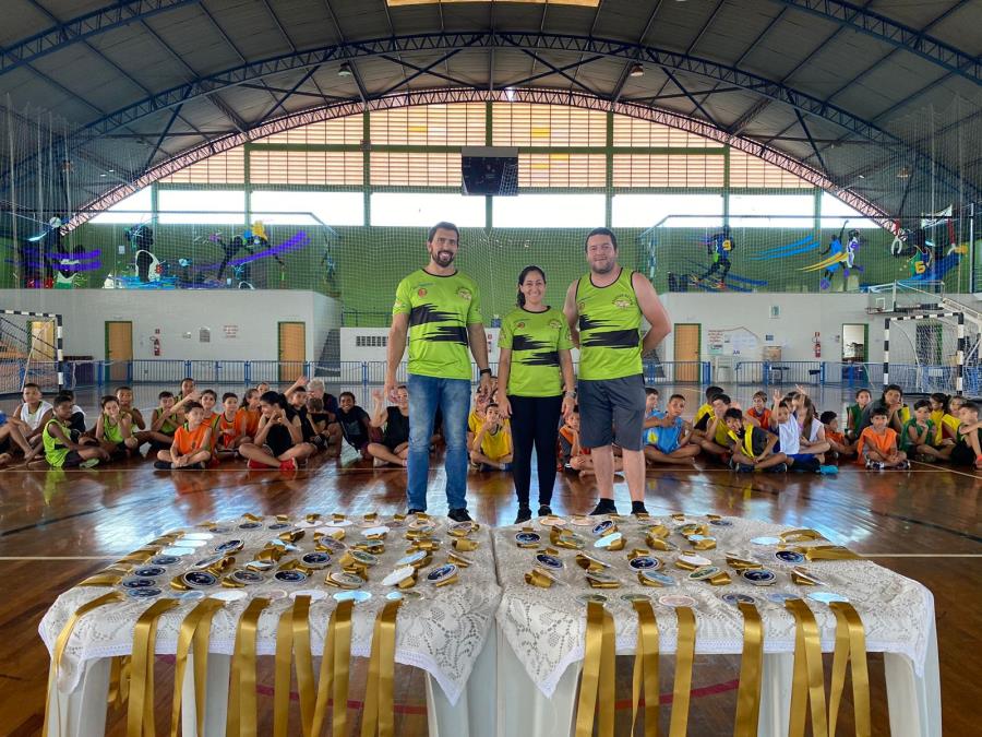 FESTIVAL DE MINI-HANDEBOL FOI REALIZADO NO SÁBADO