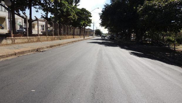 RUAS DA CIDADE RECEBERAM RECAPEAMENTO ASFÁLTICO NOS ÚLTIMOS DIAS