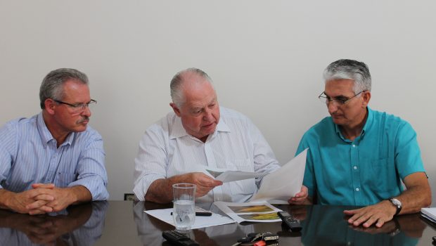 Deputado Barros Munhoz visita Vargem