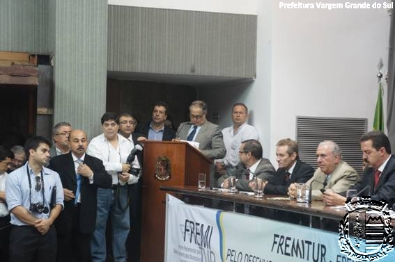 Prefeito participou de lançamento da Fremitur, que incentiva potencial turístico dos municípios