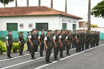 FOI REALIZADA A FORMATURA DOS ATIRADORES DO TIRO DE GUERRA 02-092 NA ÚLTIMA SEXTA (15)
