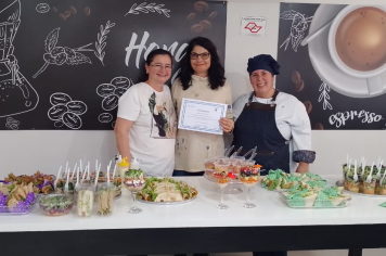 CURSO DE SALADAS NO POTE E LANCHES NATURAIS