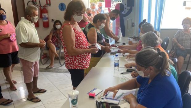 NA TERÇA-FEIRA (23) TAMBÉM TEVE VACINAÇÃO CONTRA COVID-19 DE 1ª 2ª E 3ª DOSE