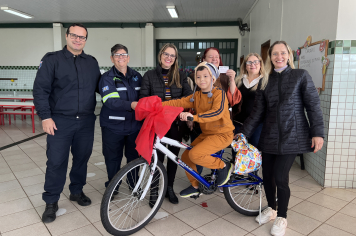 CAMPANHA DO AGASALHO PREMIA PARTICIPANTES NAS ESCOLAS