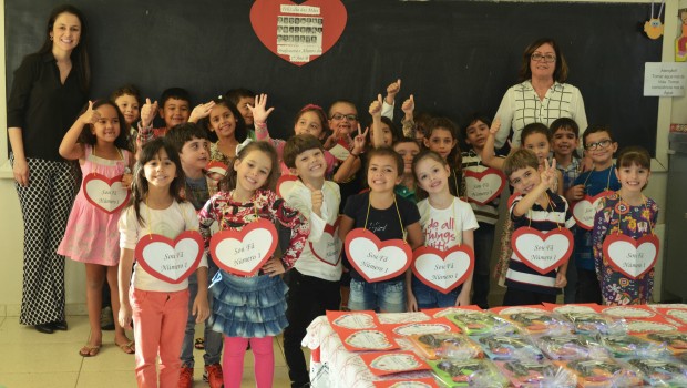 Escolas e creches municipais promovem comemoração ao Dia das Mães