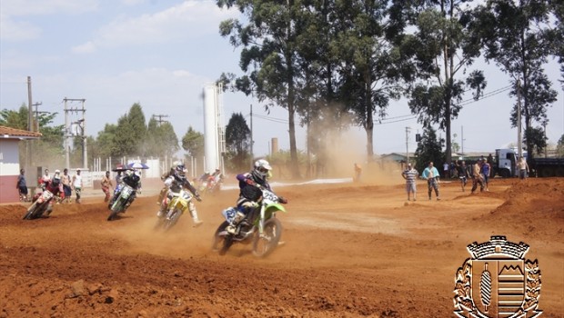 1º Supercross Vargem Grande do Sul contou com atletas de várias cidades
