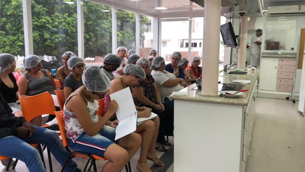 PREFEITURA REALIZOU CURSOS DE CULINÁRIA E EMPREENDEDORISMO