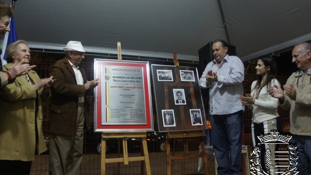 Prefeito inaugurou Academia ao Ar Livre no Jardim Santa Martha