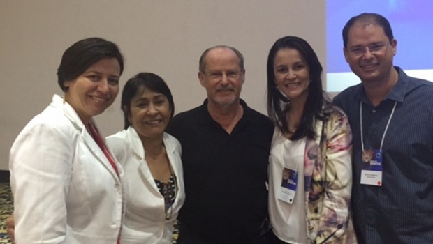 Representantes do Departamento de Educação de Vargem participaram do Congresso Anglo Educadores