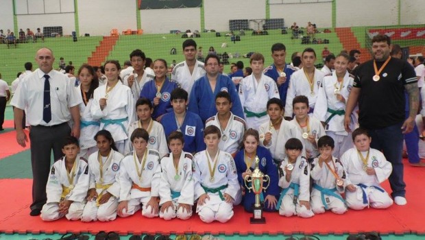 Vargem conquista 22 medalhas na Copa Oitava Oeste de Judô