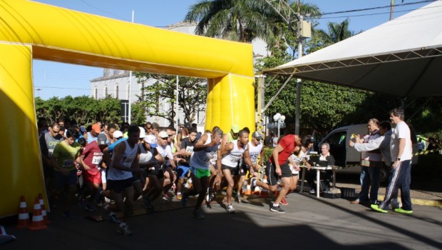 9ª Corrida Pedestre da Independência reuniu atletas de 15 cidades