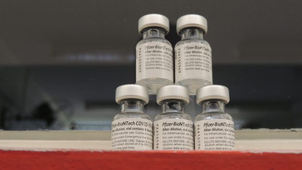 CAMPANHA DE VACINAÇÃO CONTRA A COVID-19 APLICOU PFIZER E JANSSEN NESSA TERÇA-FEIRA