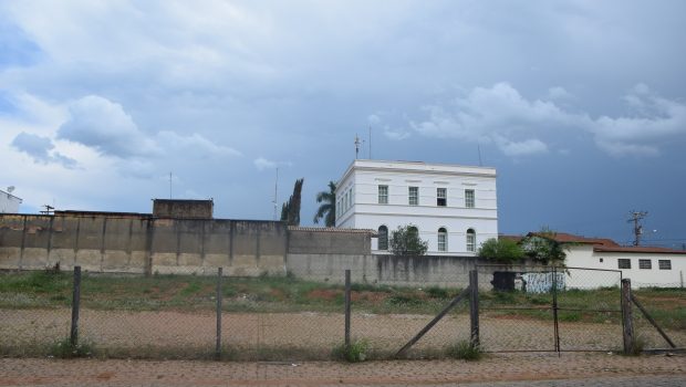 PREFEITURA DE VARGEM IRÁ REALIZAR A VENDA DE DOIS TERRENOS NO CENTRO