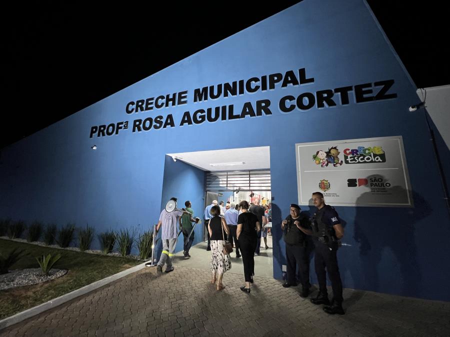 CRECHE PROF. ª ROSA AGUILAR CORTEZ FOI INAUGURADA SEXTA-FEIRA (10)