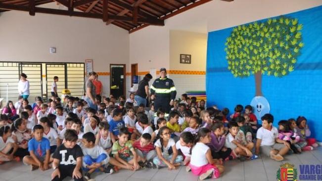 GCM e Agentes de Trânsito promove palestras sobre “Criança Segura no Trânsito” nas escolas municipais