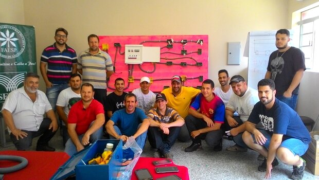 PAT e SENAR encerram curso de Eletricista em Vargem