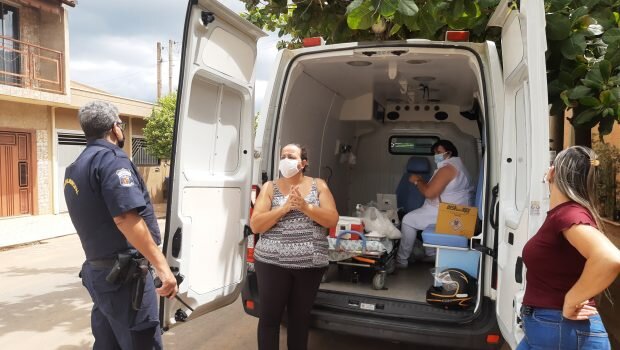 SAÚDE REALIZOU VACINA MOVÉL NO JARDIM SANTA MARTA