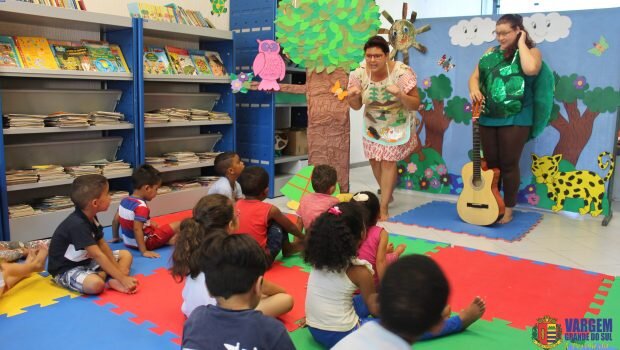 Biblioteca revive Hora do Conto