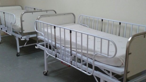 Instituto Alcoa faz doação de camas hospitalares ao Conderg