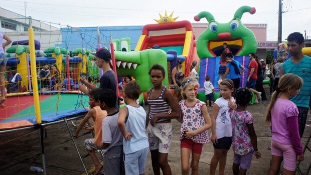Prefeitura promoveu Domingo Cidadão com muitas atrações na Vila Santana
