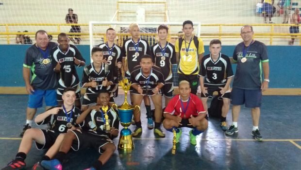 ESCOLINHA DE FUTSAL É CAMPEÃ NO SUB 07 DA LIGA RIOPARDENSE DE FUTSAL