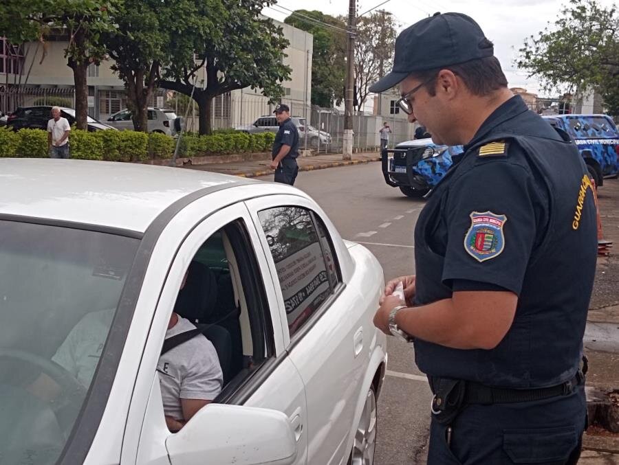DESETRAN CONTINUA REALIZANDO A BLITZ EDUCATIVA DE TRÂNSITO NA CIDADE
