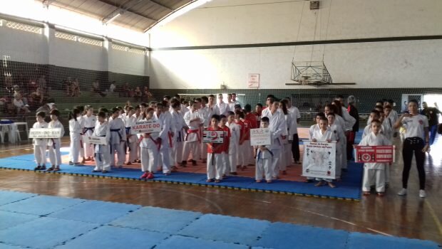 8ª Copa Vargengrandense de Karatê UCKA conquista 16 medalhas