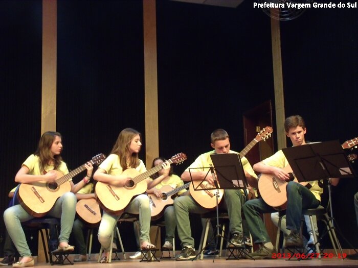 Projeto Guri encerra semestre com apresentações na Escola de Música