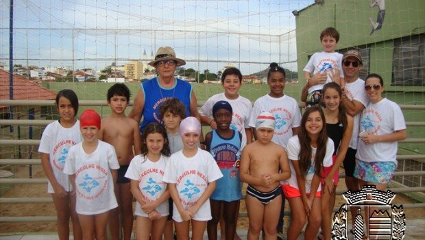 Natação de Vargem conquista nove medalhas em São José do Rio Pardo