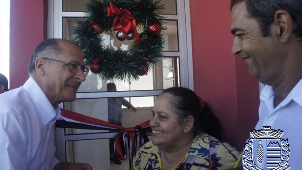 Governador e prefeito deram as boas vindas ao casal Stanghini