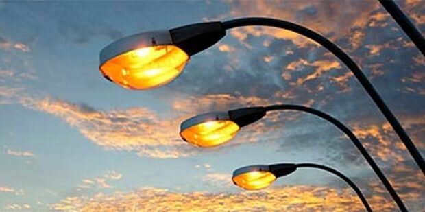 FALTA DE ILUMINAÇÃO PÚBLICA É RESPONSABILIDADE DA ELEKTRO
