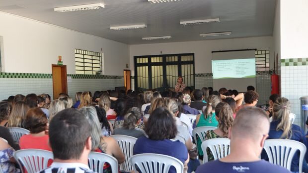 IMPLEMENTAÇÃO DA BNCC NA REDE MUNICIPAL DE EDUCAÇÃO